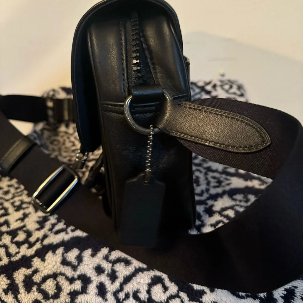 Coach Track Crossbody Bag Leather - Picture 6 of 7